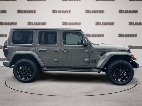 Used 2022 Jeep Wrangler Unlimited Sahara image 6