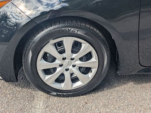 Certified 2025 Toyota Corolla LE FWD image 10