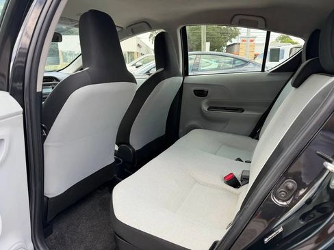 Used 2012 Toyota Prius C One FWD image 12