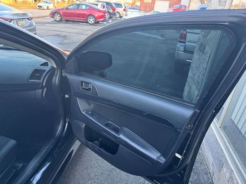 Used 2016 Mitsubishi Lancer ES image 18