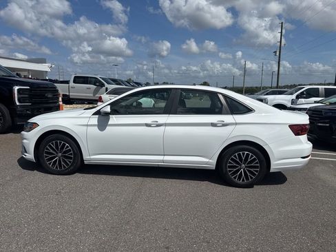 Used 2019 Volkswagen Jetta SE w/ Cold Weather Package image 4