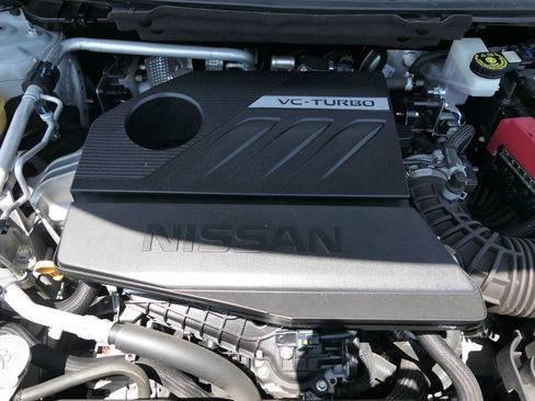 Used 2023 Nissan Rogue SV FWD image 28