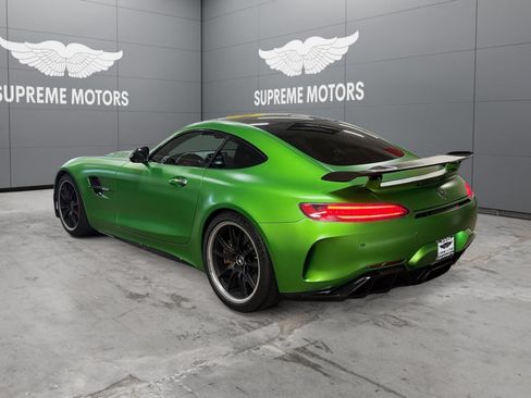 Used 2018 Mercedes-Benz AMG GT R image 3