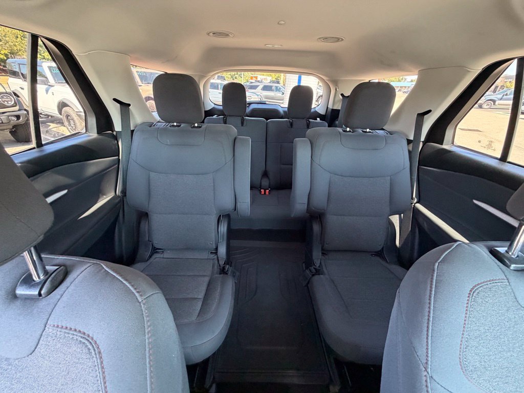 Certified 2025 Ford Explorer Active RWD image 17