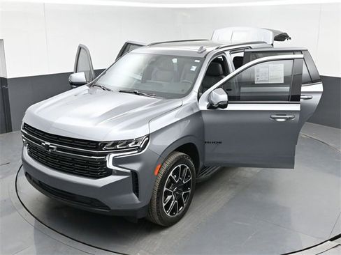 Certified 2022 Chevrolet Tahoe RST w/ Luxury Package image 57