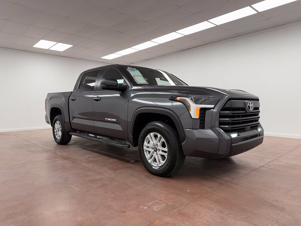 Certified 2025 Toyota Tundra SR5 w/ SR5 Premium Package AWD/4WD image 7
