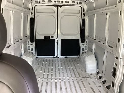 Used 2026 RAM ProMaster 2500 w/ Convenience Group FWD image 13