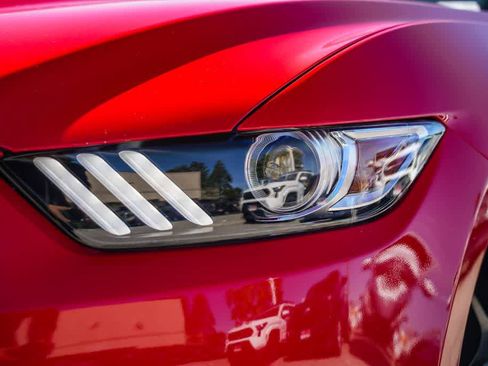 Used 2016 Ford Mustang Coupe RWD image 2