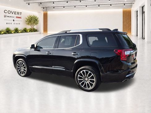 Used 2021 GMC Acadia Denali w/ Denali Technology Package FWD image 9