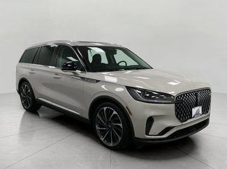 Used 2025 Lincoln Aviator Reserve w/ Equipment Group 201A AWD/4WD video 1