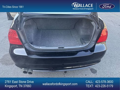 Used 2010 BMW 328i Sedan RWD image 39