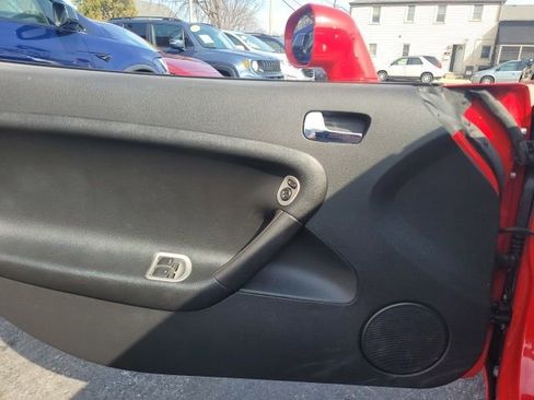 Used 2006 Pontiac Solstice Convertible w/ Premium Package image 18