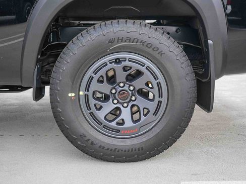 New 2026 Nissan Frontier PRO-4X w/ Tow Package AWD/4WD image 10