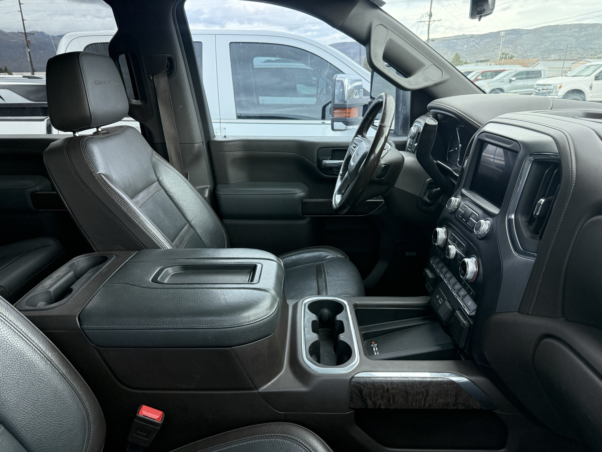 Used 2020 GMC Sierra 3500 Denali w/ Denali Ultimate Package AWD/4WD image 10