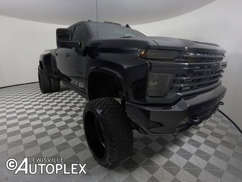 Used 2022 Chevrolet Silverado 3500 High Country w/ LPO, Hitch Package image 3