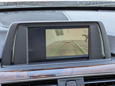 Used 2018 BMW 320i Sedan image 21