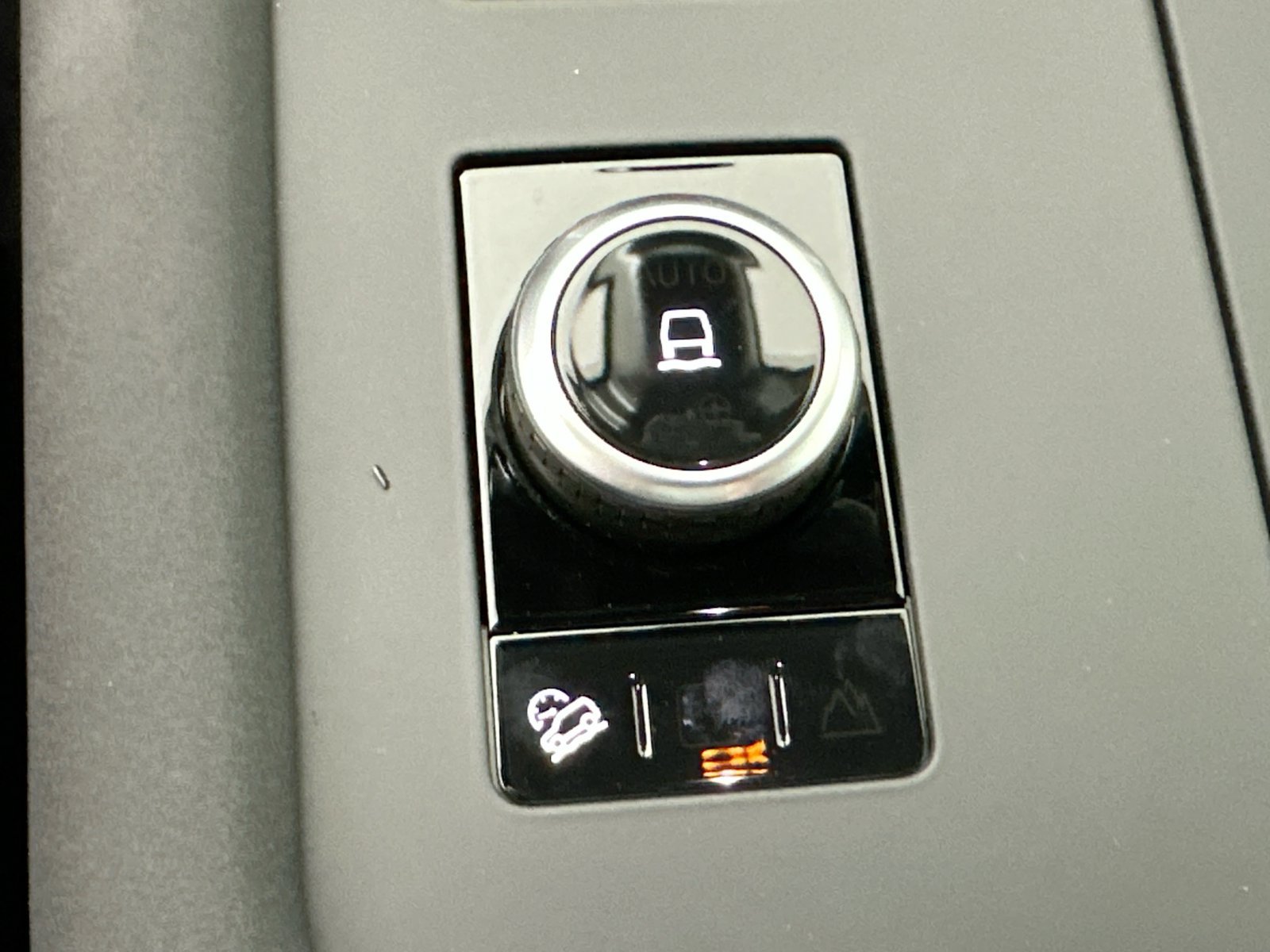 New 2026 Land Rover Discovery S AWD/4WD image 29