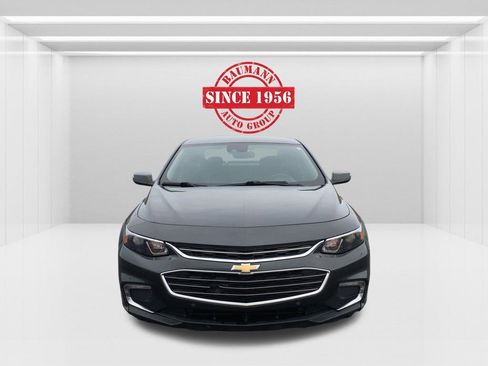 Used 2018 Chevrolet Malibu LT w/ Driver Confidence Package image 11