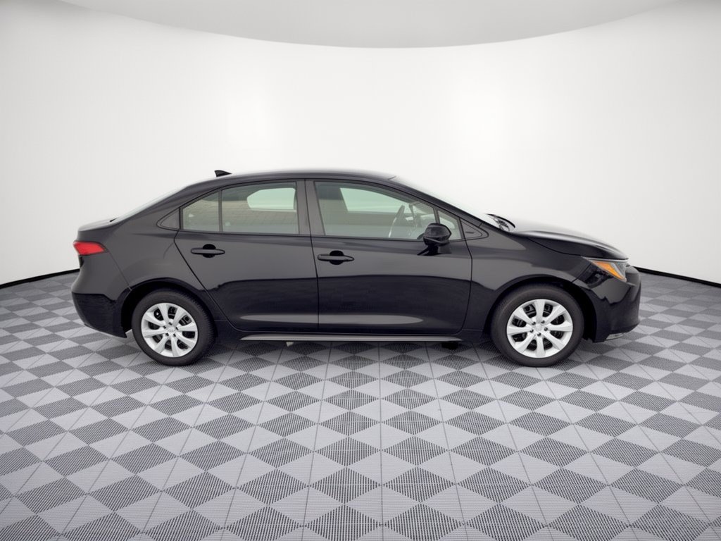 Certified 2022 Toyota Corolla LE FWD image 8