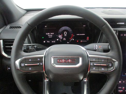 New 2026 GMC Terrain Elevation w/ Elevation Premium Package AWD/4WD image 19