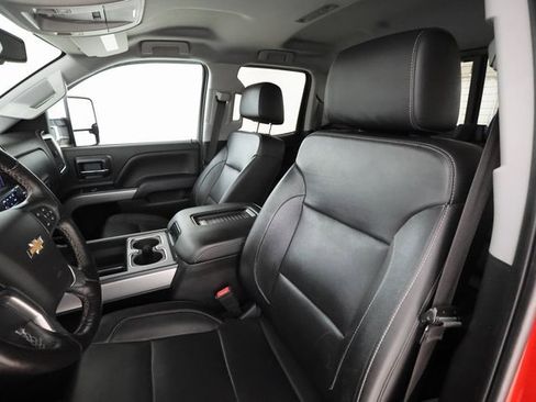 Used 2018 Chevrolet Silverado 2500 LTZ w/ LTZ Plus Package image 9