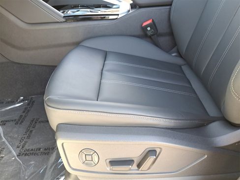 New 2025 Audi Q5 Premium Plus image 32