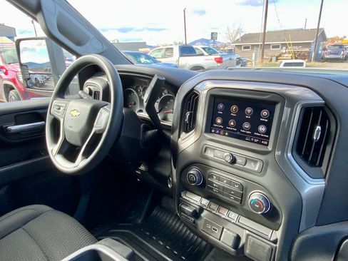 New 2026 Chevrolet Silverado 3500 W/T image 42