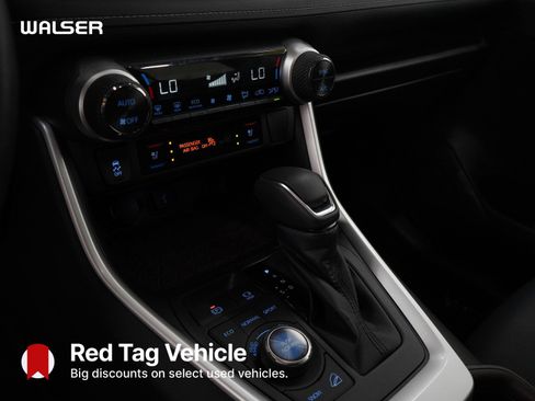Used 2022 Toyota RAV4 Limited image 28