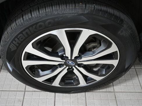 Used 2022 Subaru Forester Limited w/ Popular Package #3 image 18