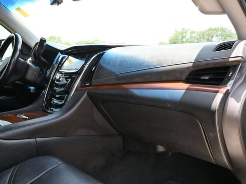 Used 2018 Cadillac Escalade Premium Luxury w/ LPO, Radiant Package RWD image 25