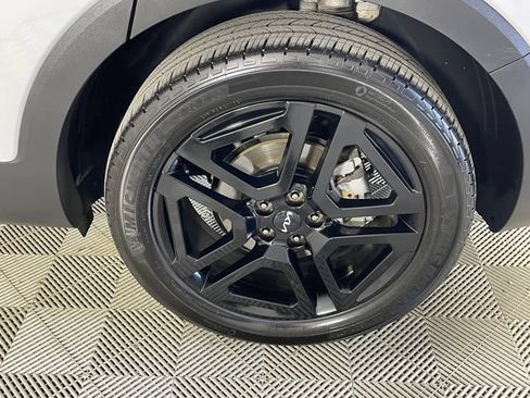 Certified 2023 Kia Telluride SX Prestige X-Line AWD/4WD image 18