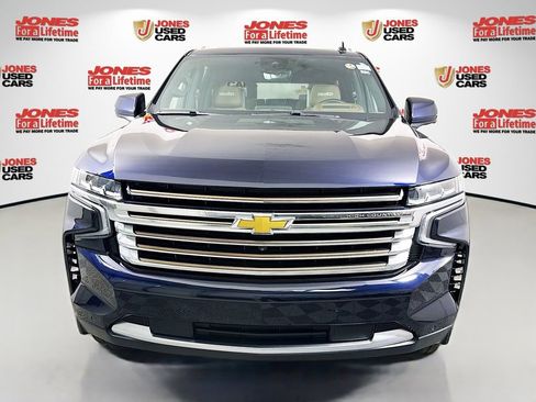 Used 2024 Chevrolet Suburban High Country w/ Advanced Technology Package AWD/4WD image 12