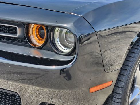 Used 2022 Dodge Challenger GT AWD/4WD image 8