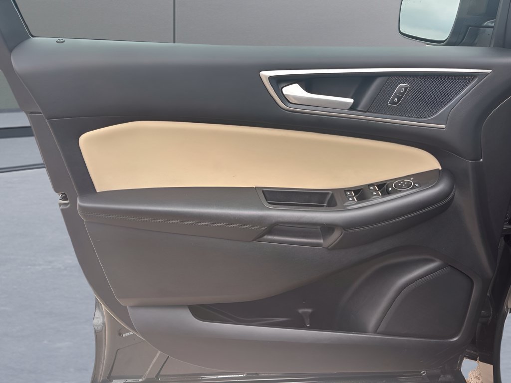 Used 2023 Ford Edge SEL w/ Convenience Package AWD/4WD image 9