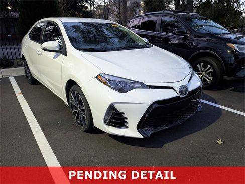 Used 2018 Toyota Corolla SE image 1