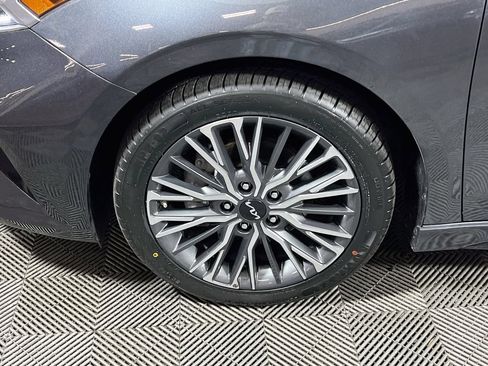 Used 2023 Kia Forte GT-Line FWD image 28