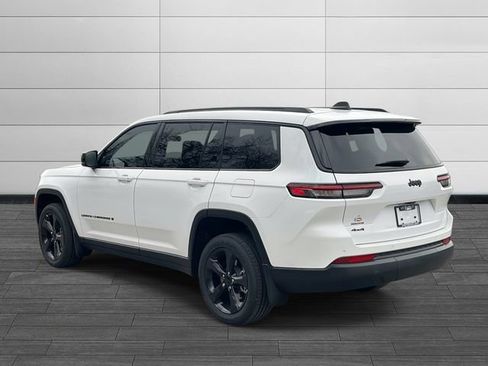 New 2025 Jeep Grand Cherokee L Laredo image 5