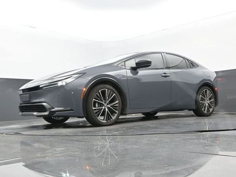 Used 2024 Toyota Prius Limited FWD image 12