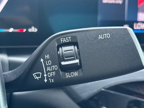 Used 2025 BMW 330i Sedan w/ Convenience Package image 33