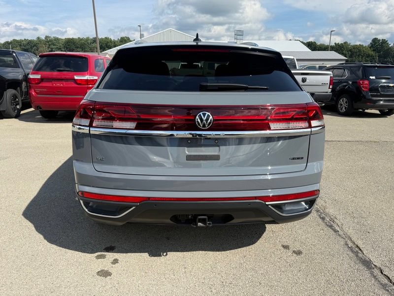 Used 2024 Volkswagen Atlas Cross Sport SE w/ Panoramic Sunroof Package AWD/4WD image 17