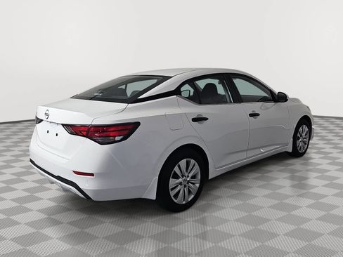 Certified 2025 Nissan Sentra S FWD image 8