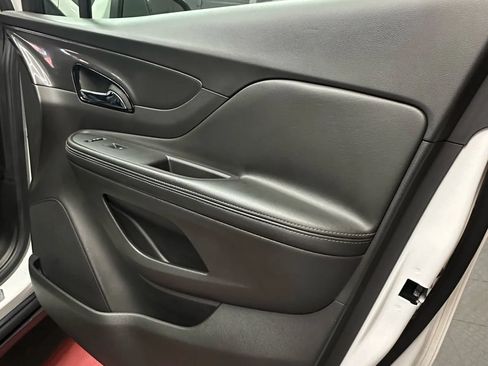 Used 2017 Buick Encore Preferred w/ Experience Buick Package FWD image 28