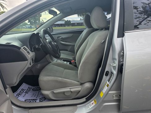 Used 2013 Toyota Corolla LE Special Edition image 12