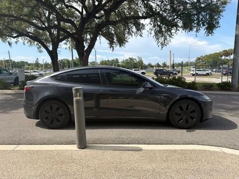 Used 2024 Tesla Model 3 Standard Range RWD image 3