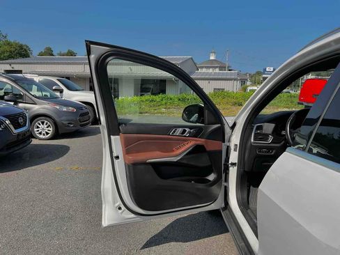 Used 2019 BMW X5 xDrive40i w/ Convenience Package image 12