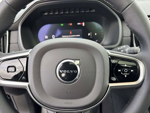 New 2026 Volvo XC90 B6 Plus w/ Protection Package Premier image 17