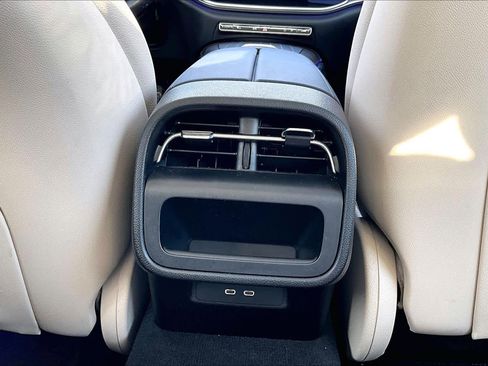 Certified 2025 Mercedes-Benz E 350 Sedan w/ Winter Package image 33