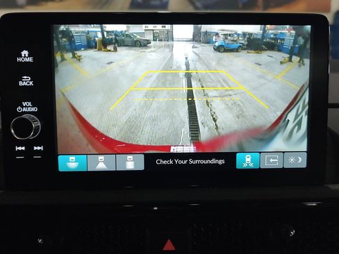 Used 2024 Honda CR-V EX-L image 9