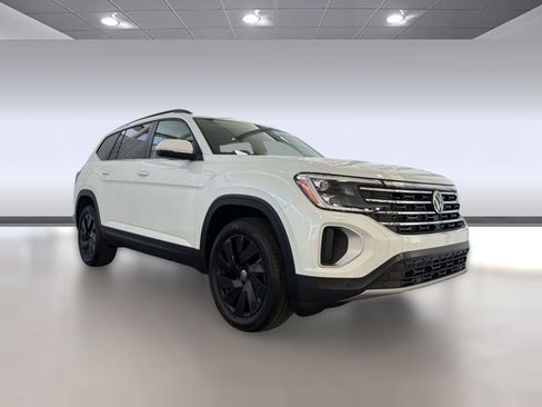 New 2026 Volkswagen Atlas SE image 7