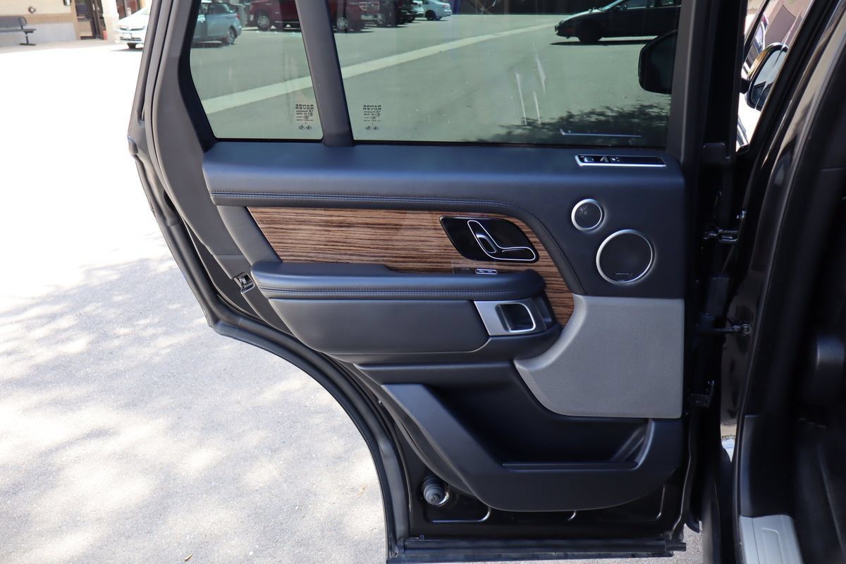 Used 2019 Land Rover Range Rover HSE AWD/4WD image 25